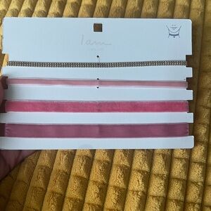 Iam choker necklace set. Gold and pink - New